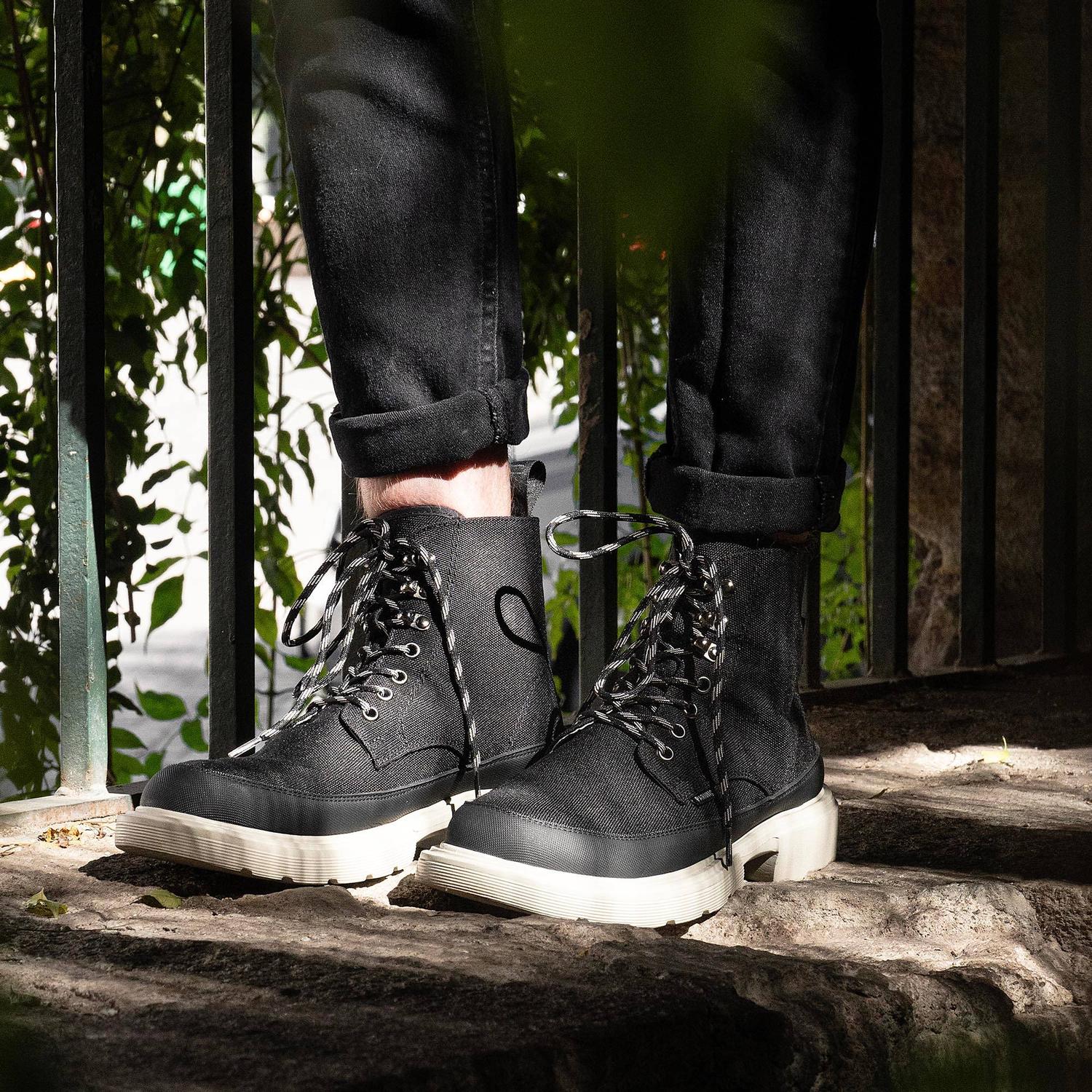 Bota Peter P2123451 Negro Suela Blanco CORDURA