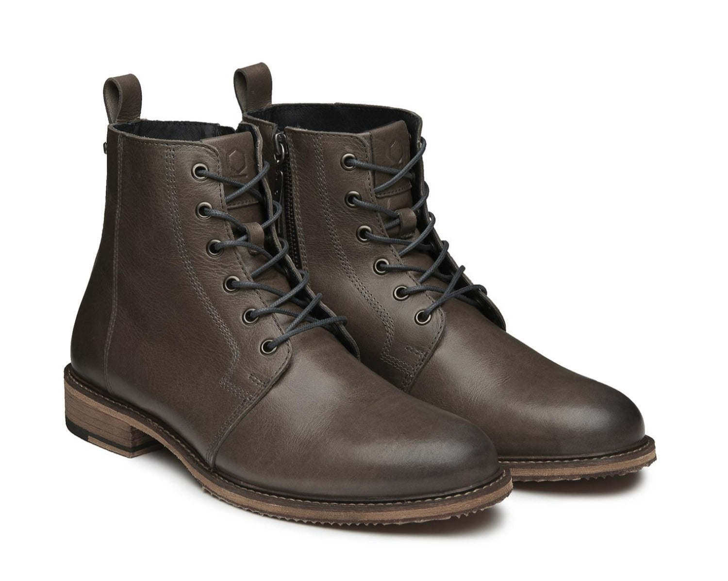 Bota Mumford P2122491 Taupe