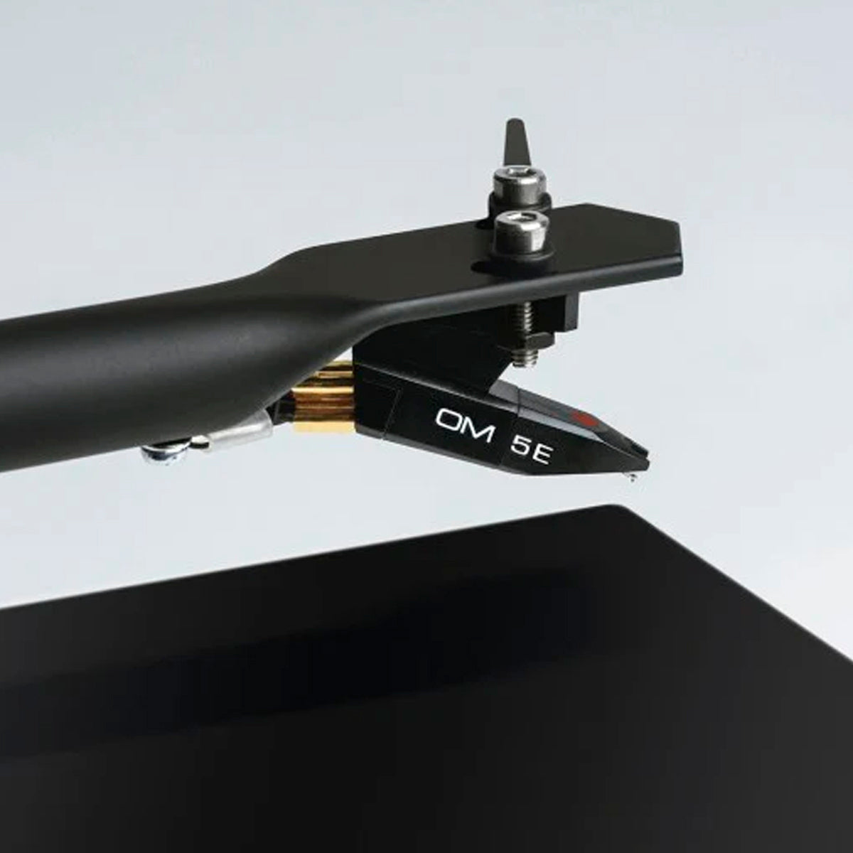 TORNAMESA PRO-JECT T1 PHONO SB PIANO BLACK CON CÃPSULA ORTOFÓN OM5E