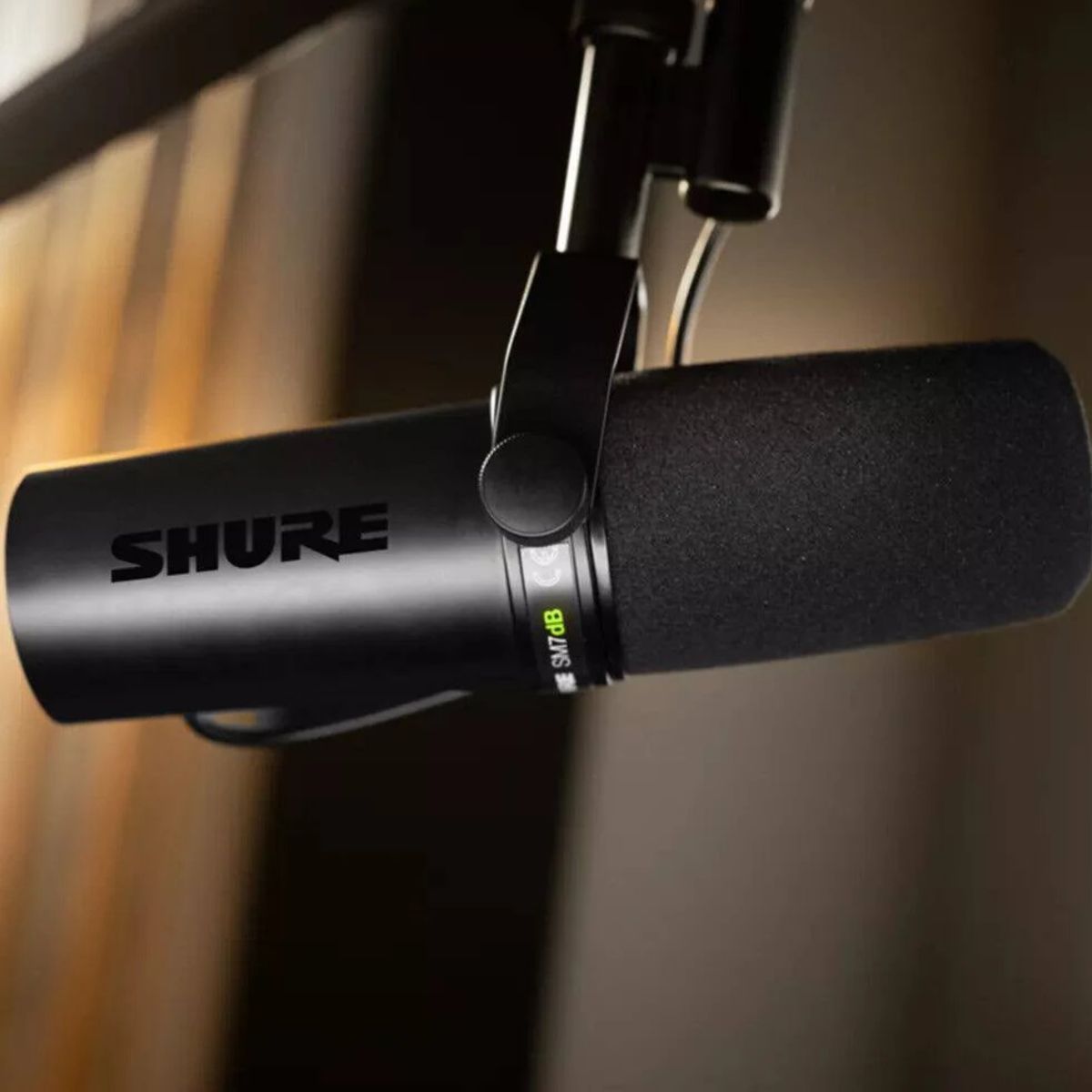 MICROFONO SHURE DINAMICO PREAMPLIFICADO SM7DB