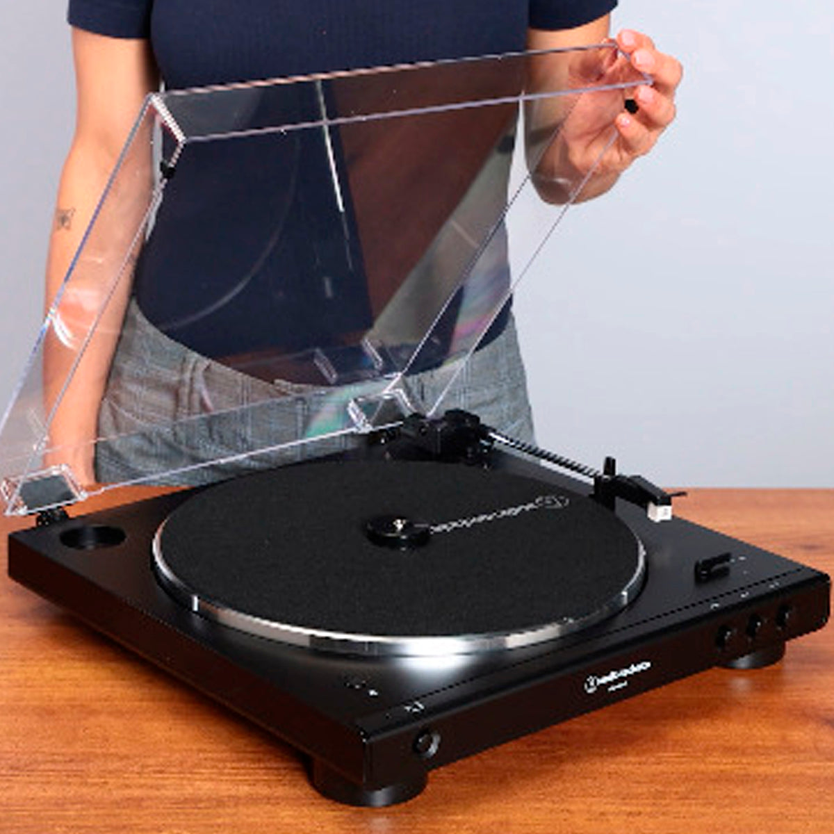 TORNAMESA AUDIOTECHNICA BLUETOOTH NEGRA AT-LP60XBT-BK