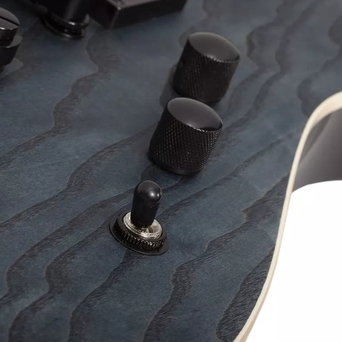 GUITARRA ELECTRICA SCHECTER AVENGER STD CHARCOAL SATIN