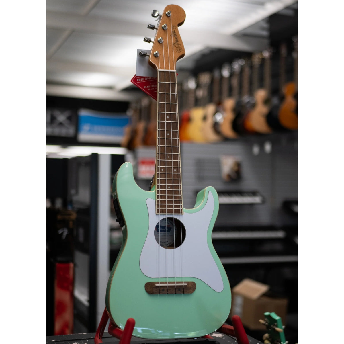 Ukulele Eléctrico Fender Fullerton Strat Surf Green | Estilo Stratocaster Soprano