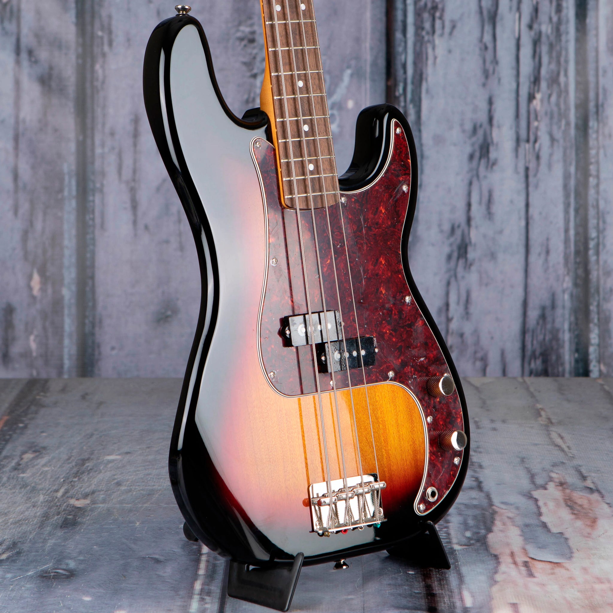 BAJO CLASSIC VIBE 60s PRECISION BASS, 3-COLOR SUNBURST