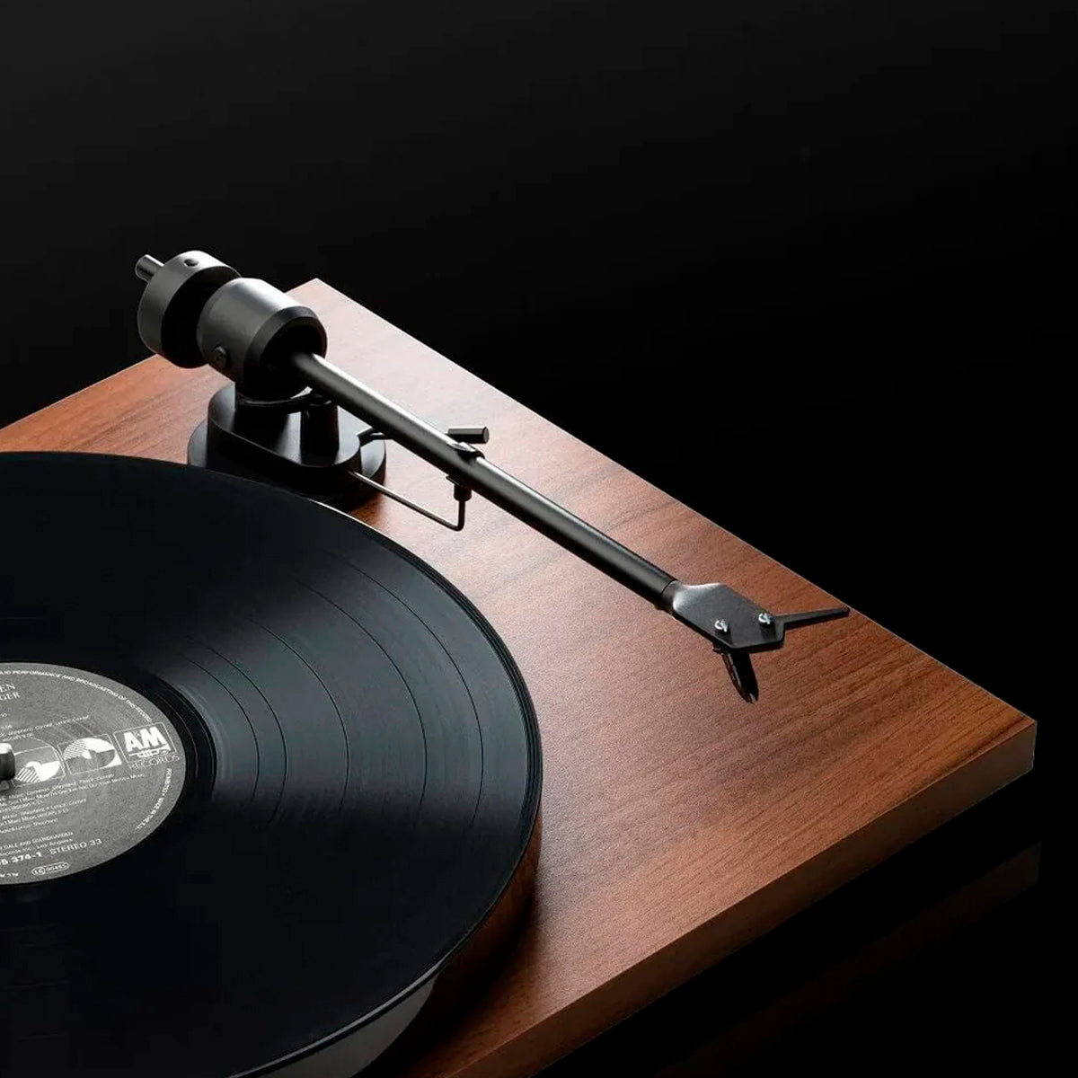 TORNAMESA PRO-JECT E1 BLUETOOTH WALNUT CON CAPSULA AUDIO TECHNICA AT 3600 L