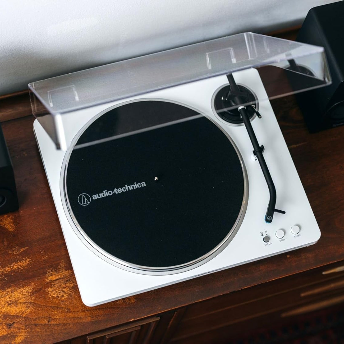TORNAMESA AUDIOTECHNICA SILVER BLANCA AT-LP70X-WS