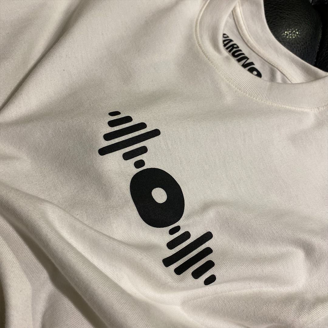 PLAYERA PARUNO MAKE SOME NOISE
