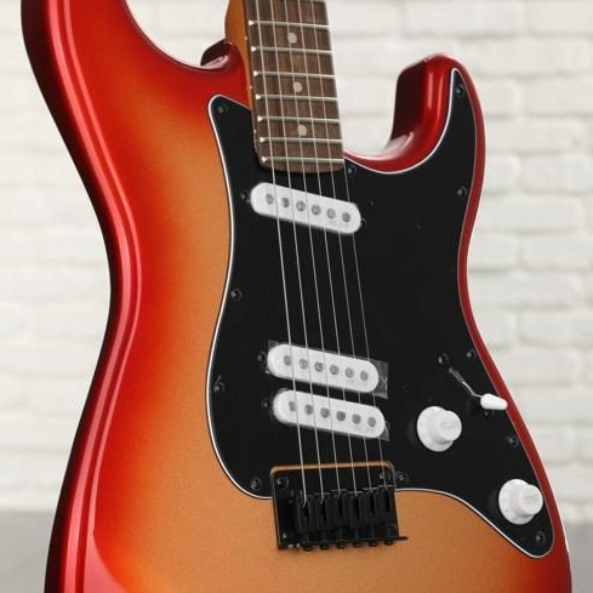 SQUIER CONTEMPORARY STRATOCASTER SPECIAL HT SUNSET METALLIC