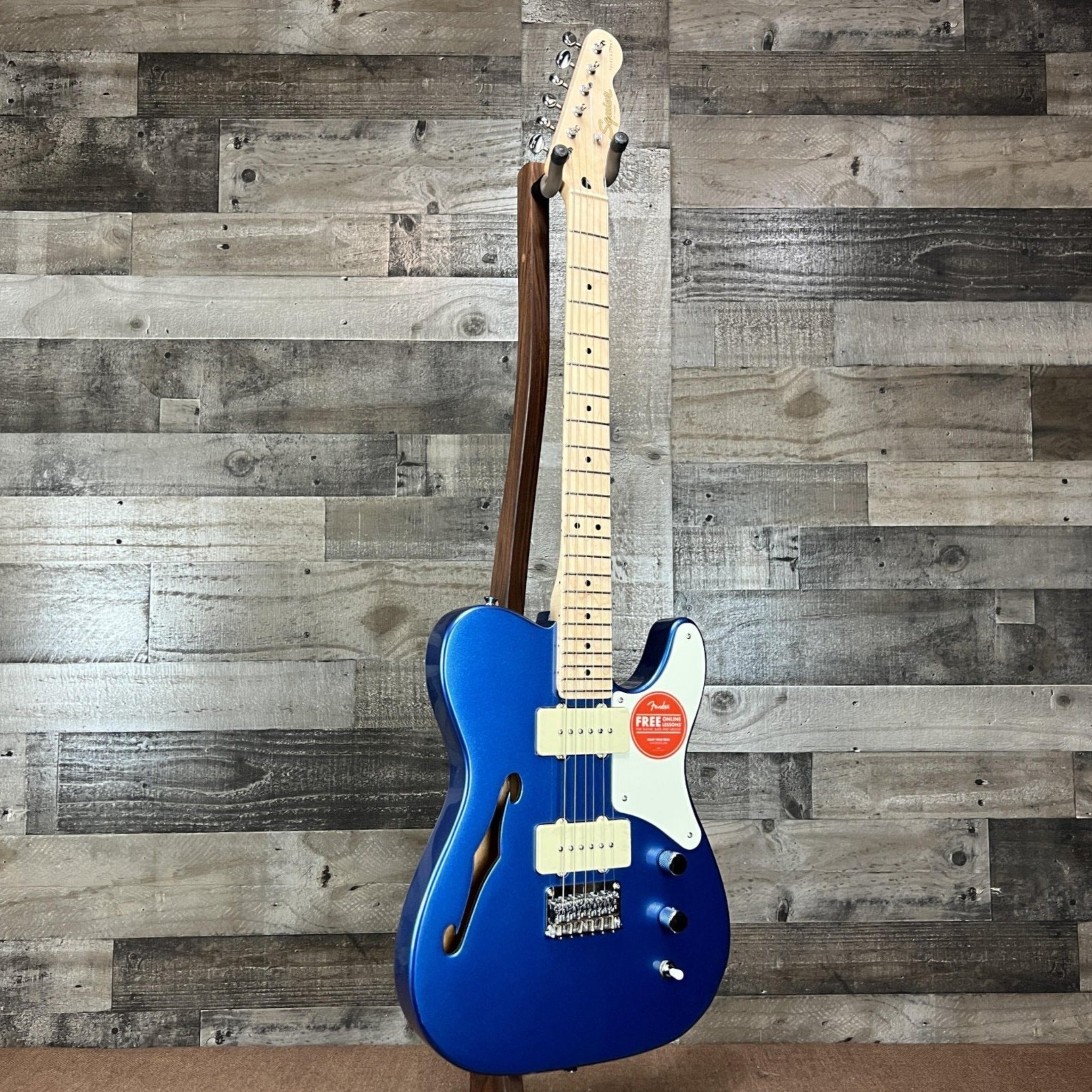 SQUIER  PARANORMAL CARBONITA TELECASTER THINLINE  LAKE PLACID BLUE