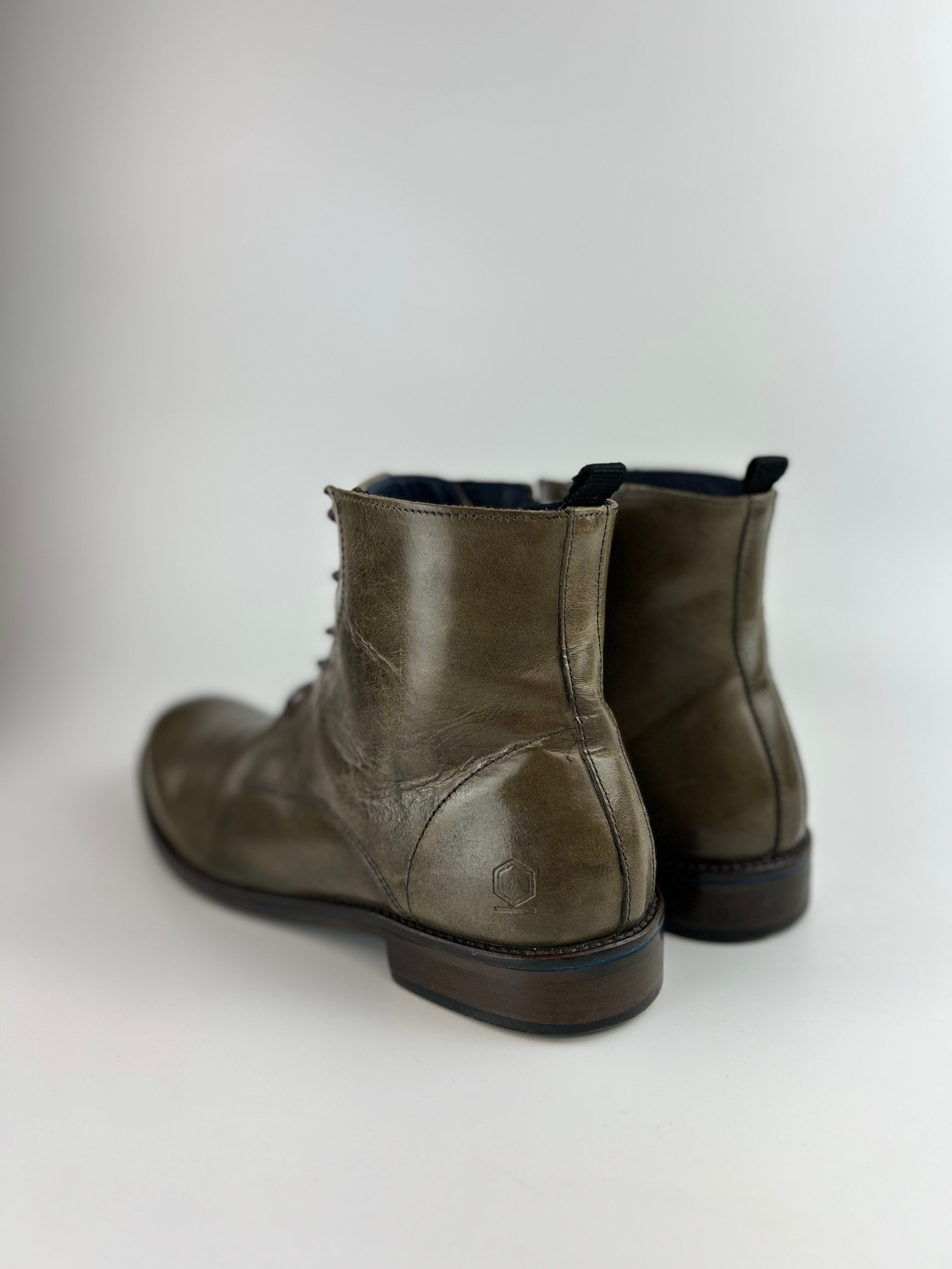 Bota Urban Gris P219842 Pre-Loved