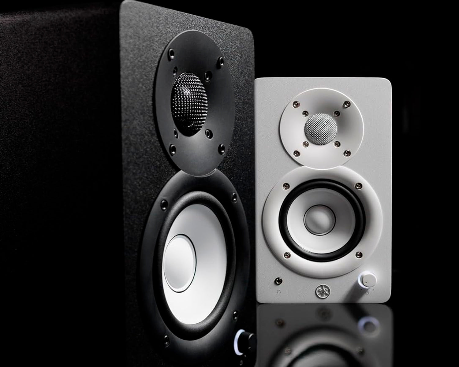 Monitores De Estudio Yamaha HS3W Blanco Campo Cercano Par