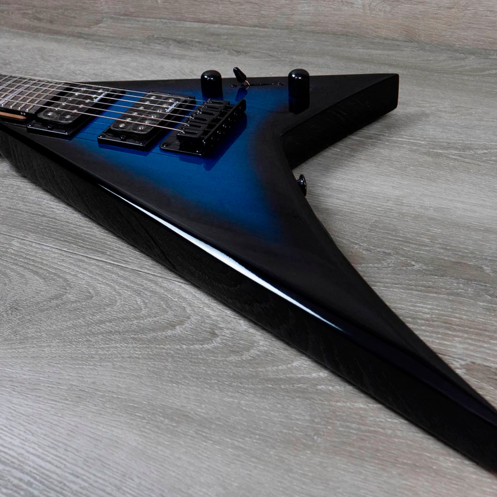 JACKSON JS SERIES RR MINION JS1X AMARANTH FINGERBOARD, METALLIC BLUE BURST